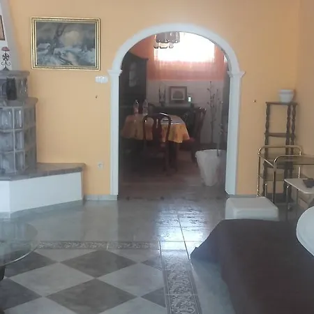 Holiday home Borostyan Nyaralohaz